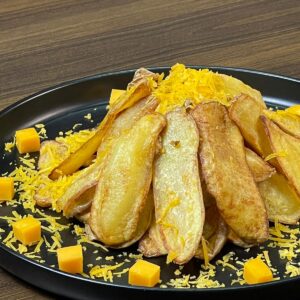 Cartofi Prajiți cu Bacon si Cheddar