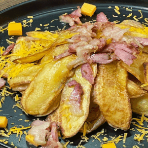 cartofi-prajiti-cu-chedar