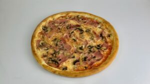 Pizza Prosciutto e Funghi